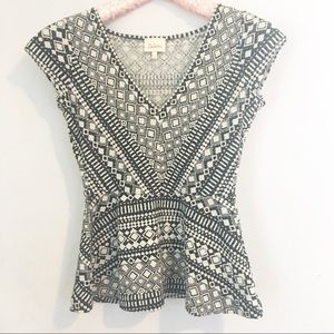 Deletta | Black and White Aztec Print Top